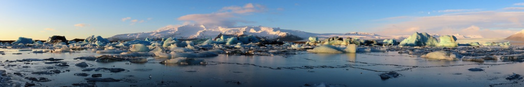 A winter panorama of Jokulsarlon glacier lagoon in southern Iceland